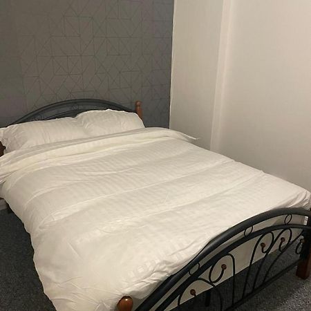 Tt Luxury Apartments Лондон Экстерьер фото